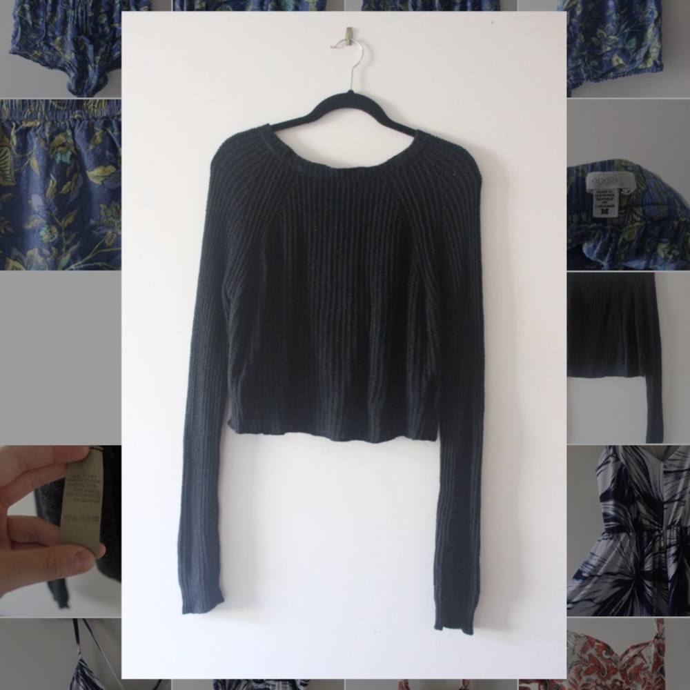Brandy Melville Black Cropped Sweater